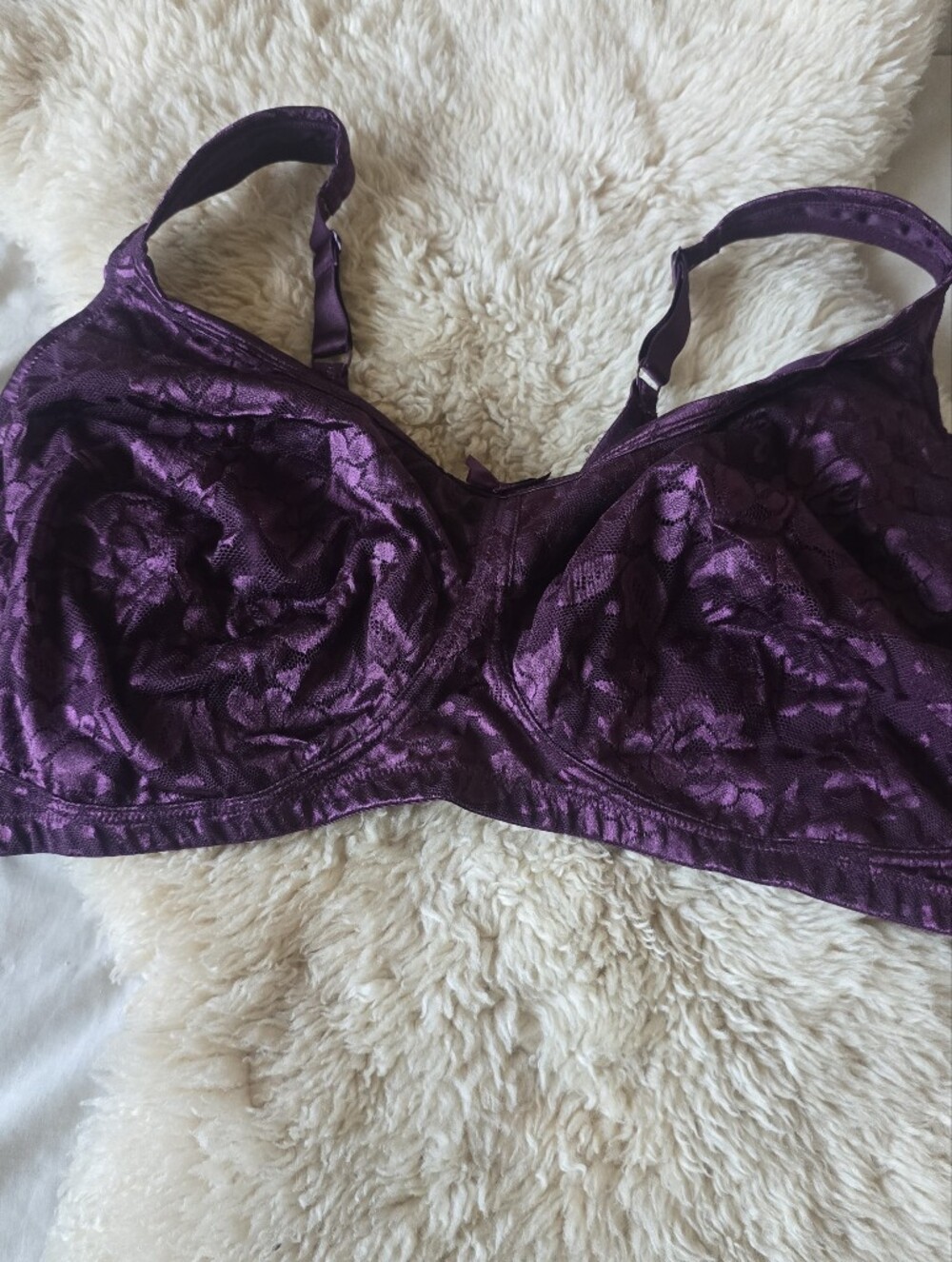 Luxe Purple Lace Underwire Bra with Full Coverage